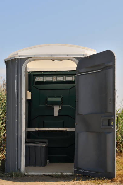 Best Portable restroom trailer rental  in Moville, IA